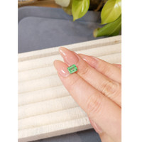 1.38 Ct. Emerald from Colombia Life Style