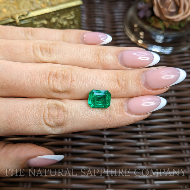 4.47 Ct. Emerald from Colombia - Muzo