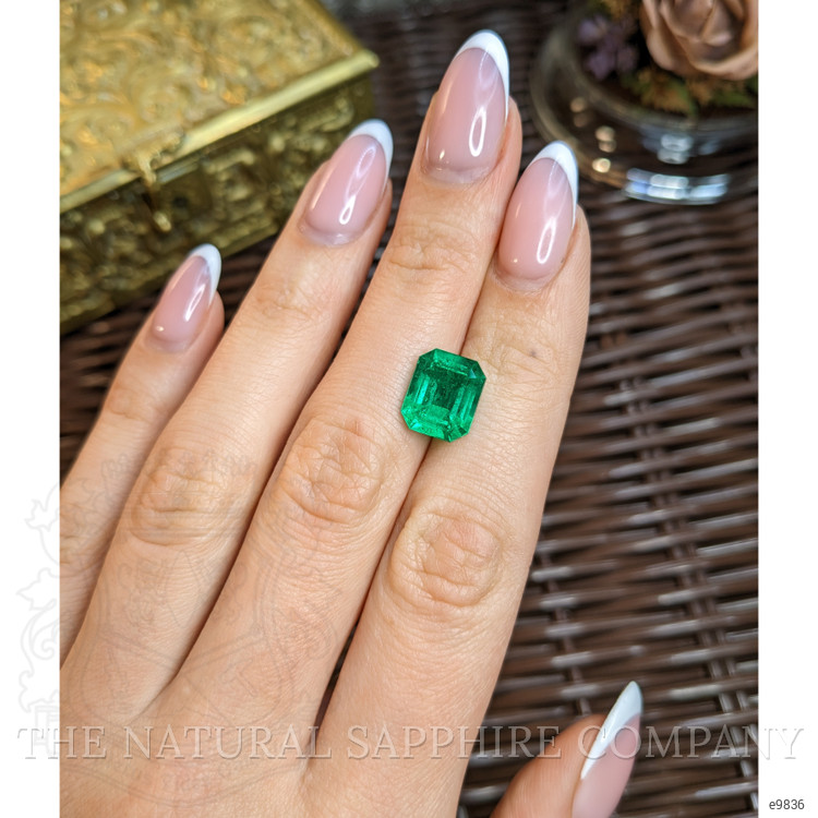 4.47 Ct. Emerald from Colombia - Muzo