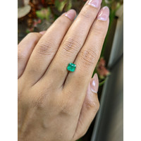 0.91 Ct. Emerald from Colombia Life Style
