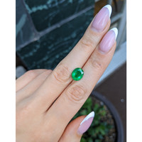 2.79 Ct. Emerald from Colombia Life Style
