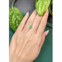 0.72 Ct. Emerald from Russia Life Style
