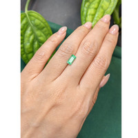 0.94 Ct. Emerald from Russia Life Style