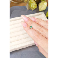 0.75 Ct. Emerald from Russia Life Style