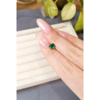 0.78 Ct. Emerald from Russia Life Style