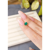 0.86 Ct. Emerald from Russia Life Style