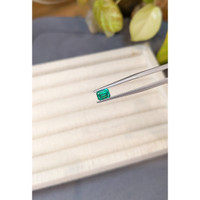 0.58 Ct. Emerald from Russia Life Style