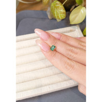 0.83 Ct. Emerald from Russia Life Style