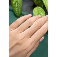 0.15 Ct. Emerald from Russia Life Style