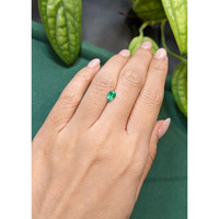 0.63 Ct. Emerald from Russia Life Style
