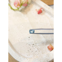 1.23 Ct. Aquamarine from Mozambique Life Style