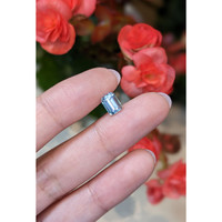 1.23 Ct. Aquamarine from Mozambique Life Style