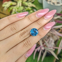 6.51 Ct. Topaz from Ceylon (Sri Lanka) Life Style