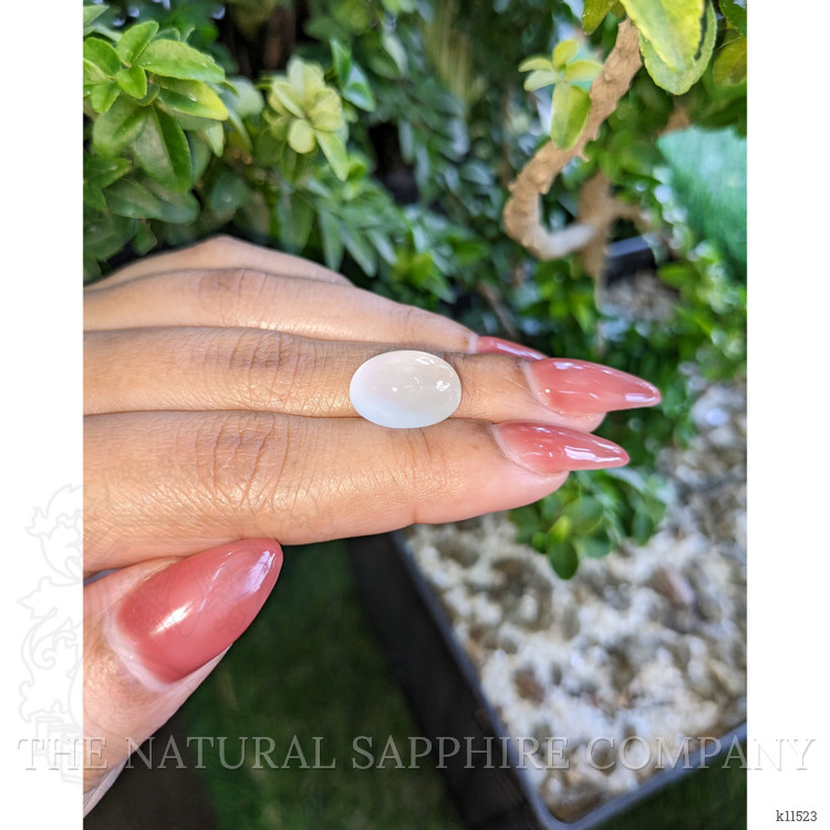 8.88 Ct. Cabochon Moonstone from Ceylon (Sri Lanka)