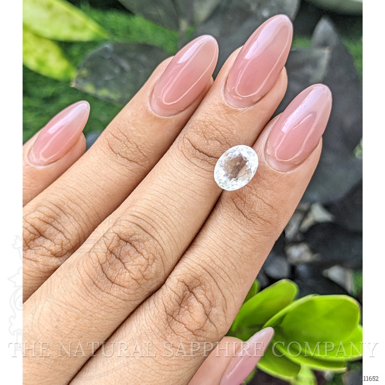 3.33 Ct. Moonstone from Ceylon (Sri Lanka)