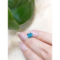 2.60 Ct. Zircon from Malawi Life Style