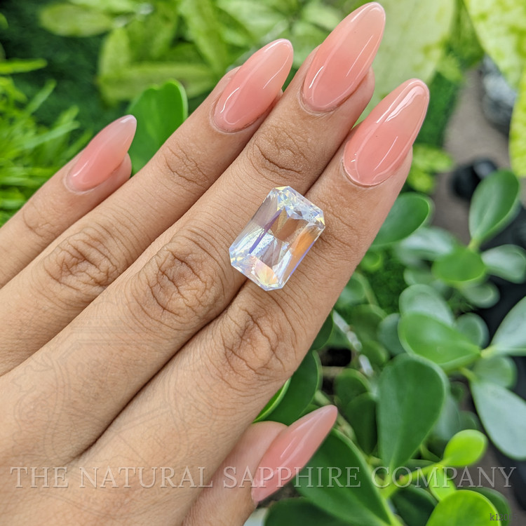 14.81 Ct. Moonstone from Ceylon (Sri Lanka)