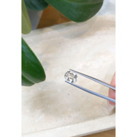 4.36 Ct. Zircon from Ceylon (Sri Lanka) Life Style