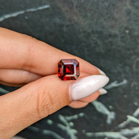 5.55 Ct. Red Spinel from Burma (Myanmar) Life Style