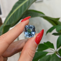 16.87 Ct. Aquamarine from Ceylon (Sri Lanka) Life Style