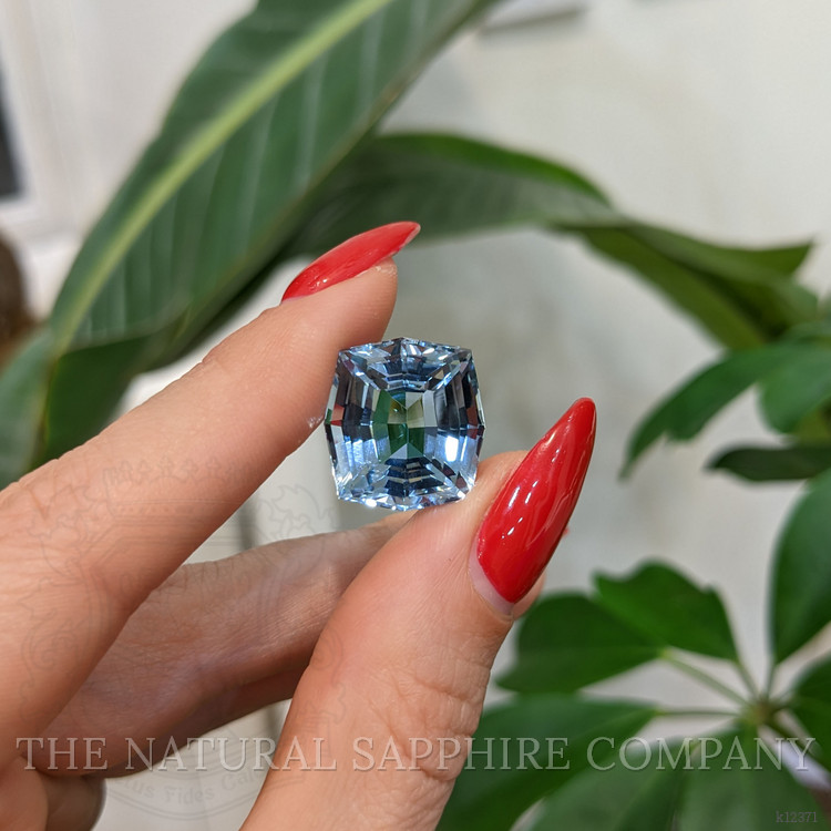 16.87 Ct. Aquamarine from Ceylon (Sri Lanka)