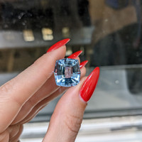 16.87 Ct. Aquamarine from Ceylon (Sri Lanka) Life Style