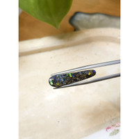 5.93 Ct. Boulder Opal from Australia Life Style