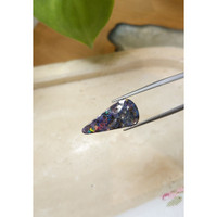 8.05 Ct. Boulder Opal from Australia Life Style