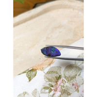 4.45 Ct. Boulder Opal from Australia Life Style