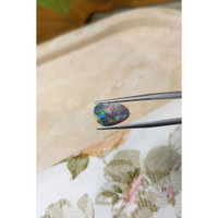 2.90 Ct. Boulder Opal from Australia Life Style
