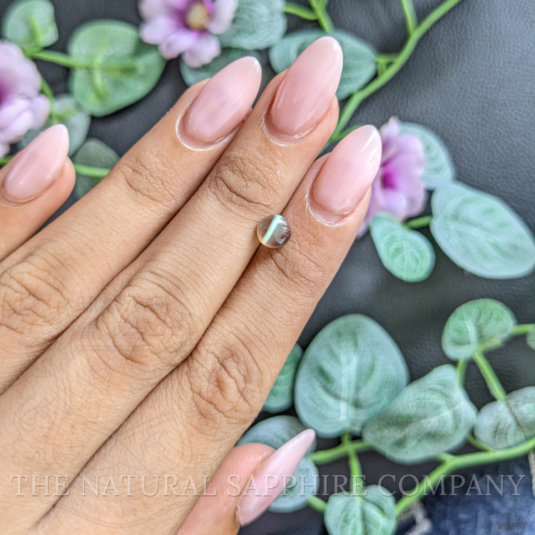 1.56 Ct. Cabochon Alexandrite from Ceylon (Sri Lanka)