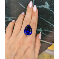 24.52 Ct. Tanzanite from Tanzania Life Style