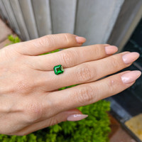 1.57 Ct. Tsavorite Garnet from Tanzania Life Style