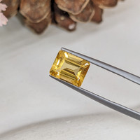 2.86 Ct. Citrine from Brazil Life Style