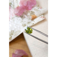 4.48 Ct. Zircon from Ceylon (Sri Lanka) Life Style