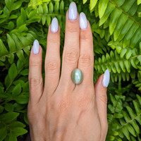 12.90 Ct. Cabochon Chrysoberyl from Ceylon (Sri Lanka) Life Style