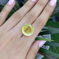 17.85 Ct. Quartz from Madagascar Life Style