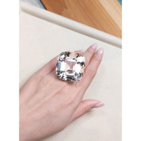 221.47 Ct. Topaz from Ceylon (Sri Lanka) Life Style