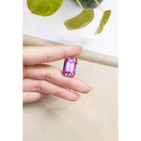 32.96 Ct. Kunzite from Afghanistan Life Style