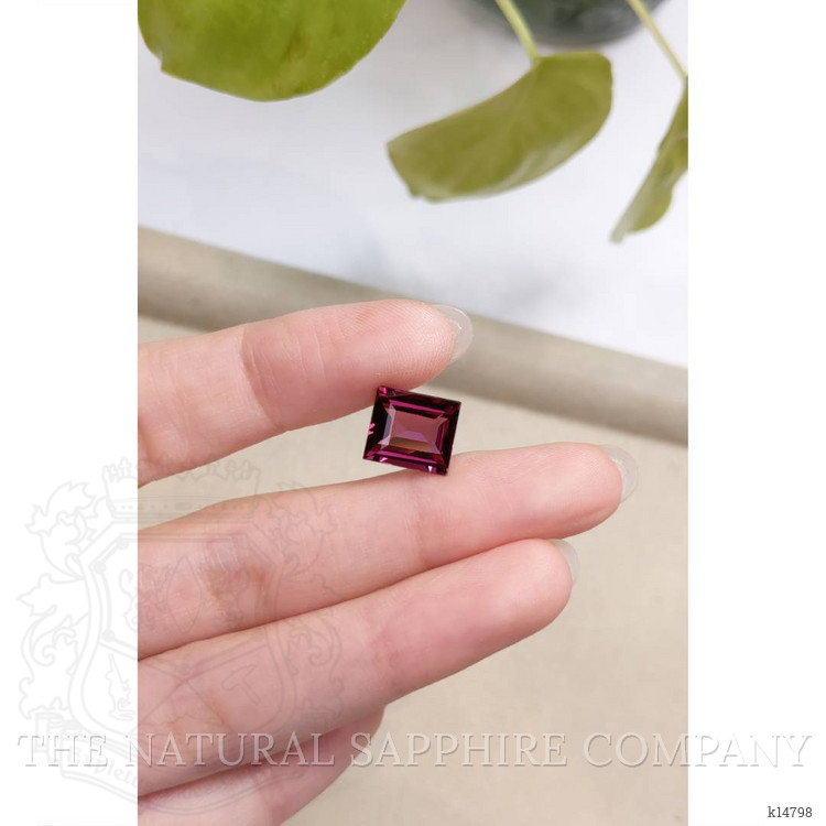 5.38 Ct. Pinkish Purple Rhodolite Garnet from Madagascar