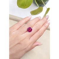 4.78 Ct. Rhodolite Garnet from Madagascar Life Style