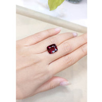 9.02 Ct. Garnet from Ceylon (Sri Lanka) Life Style