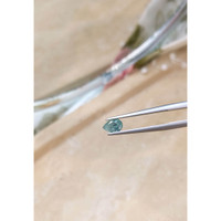 0.70 Ct. Alexandrite from Russia  Life Style