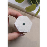 1.00 Ct. Cabochon Alexandrite from Russia  Life Style