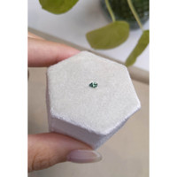 0.17 Ct. Alexandrite from Russia Life Style