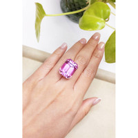 31.15 Ct. Kunzite from Afghanistan Life Style
