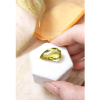 17.41 Ct. Quartz from Brazil Life Style