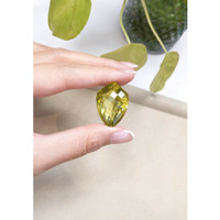 46.99 Ct. Quartz from Brazil Life Style