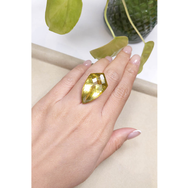 33.32 Ct. Quartz from Brazil