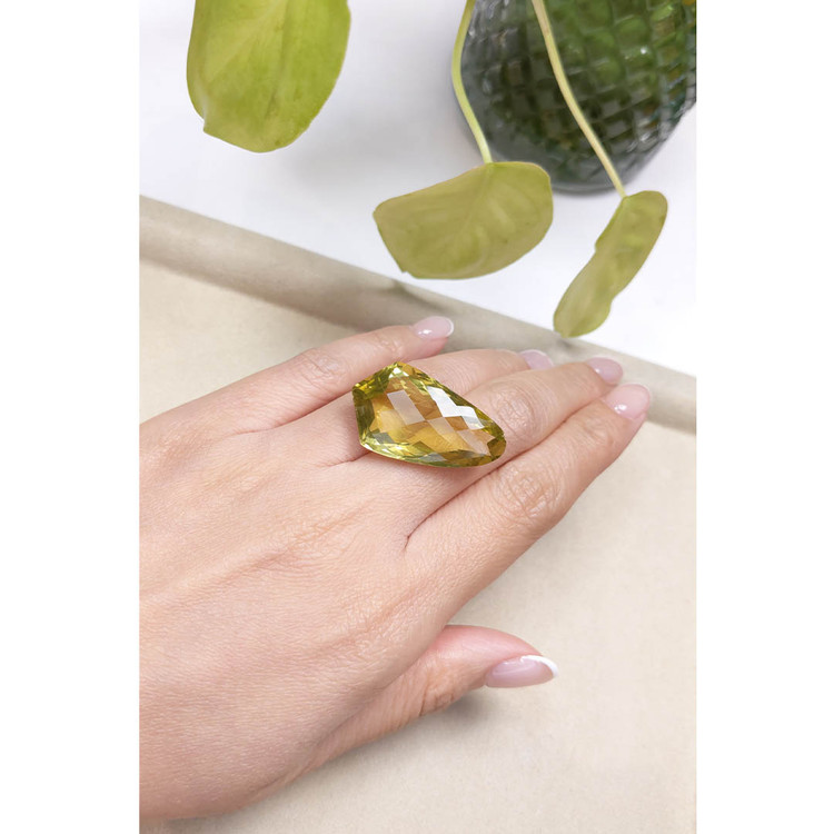 33.83 Ct. Quartz from Brazil